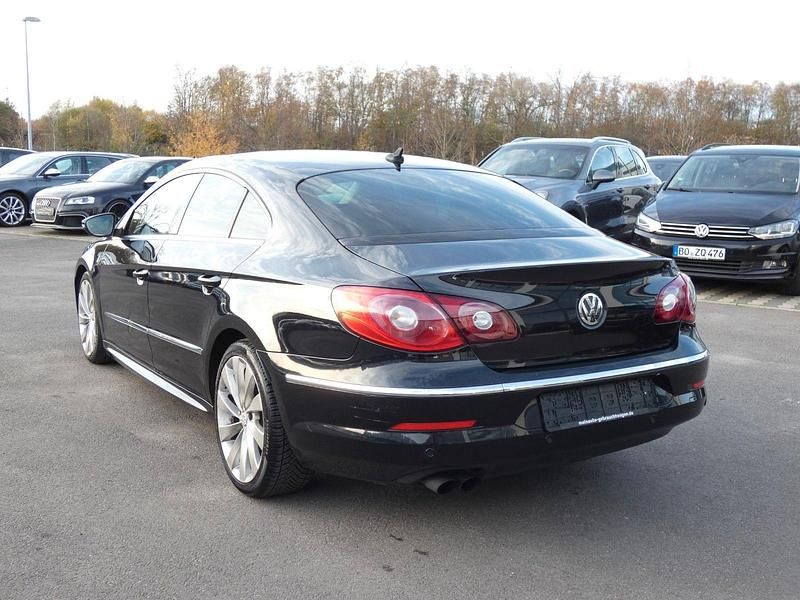 Gebraucht VW Passat R-line 160 PS (117 kW) 2011 Schwarz Limousine