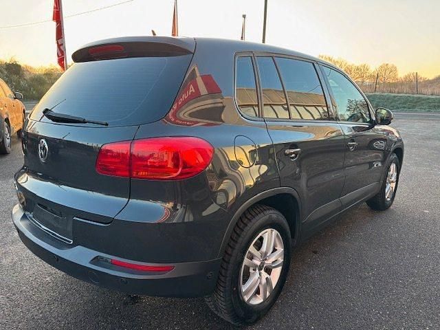 Gebraucht VW Tiguan 123 PS (90 kW) 2013 Grau SUV