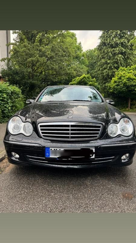 Schwarz Gebraucht 2007 Mercedes 200 Limousine | 5.000 € - Bild 1/4
