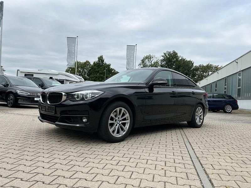 Schwarz Gebraucht 2019 BMW 320 Gran Turismo Sport Line Limousine | 19.990 € (Fairer Preis) - Bild 1/4
