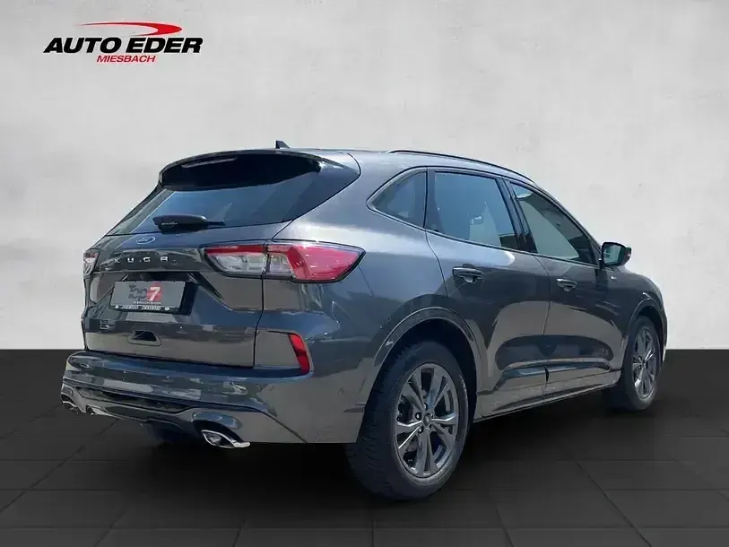 Gebraucht Ford Kuga ST-Line 120 PS (88 kW) 2023 Magneticgrau (grau) SUV