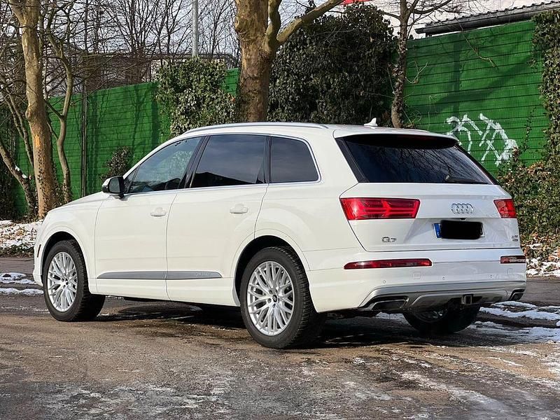 Gebraucht Audi Q7 Ambiente 333 PS (244 kW) 2016 Weiß SUV