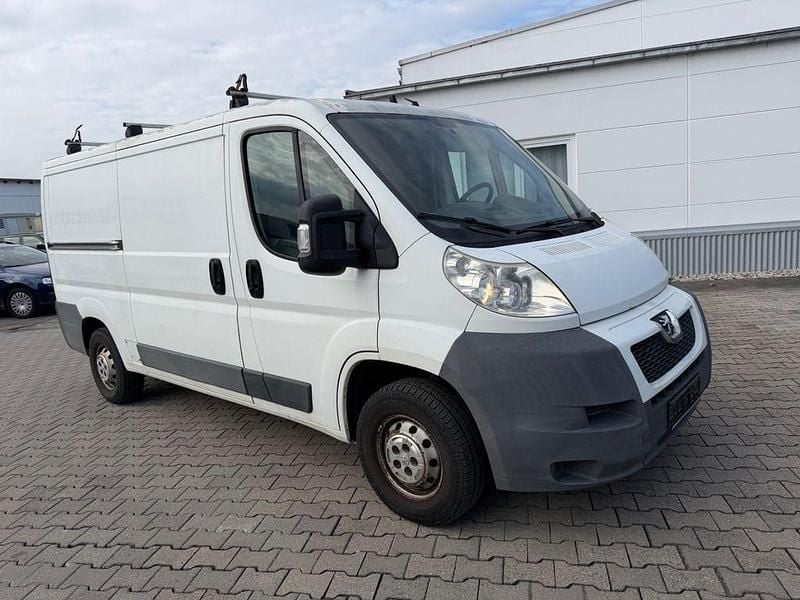 Gebraucht Peugeot Boxer 101 PS (74 kW) 2010 Weiß Van