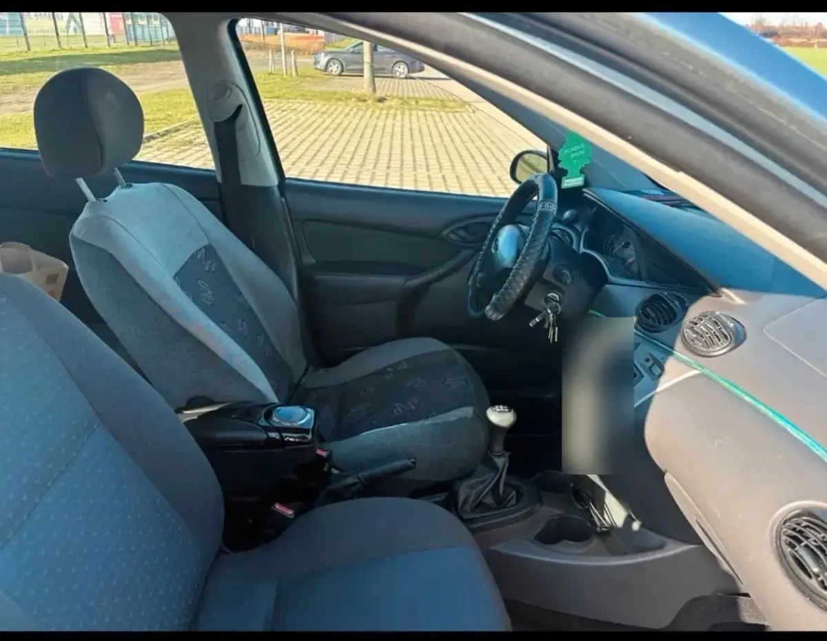Gebraucht Ford Focus 101 PS (74 kW) 2003 Blau Kleinwagen