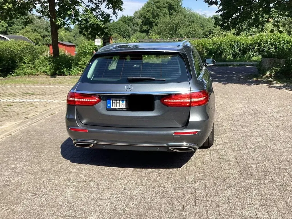 Gebraucht Mercedes E200 197 PS (144 kW) 2019 Grau Limousine