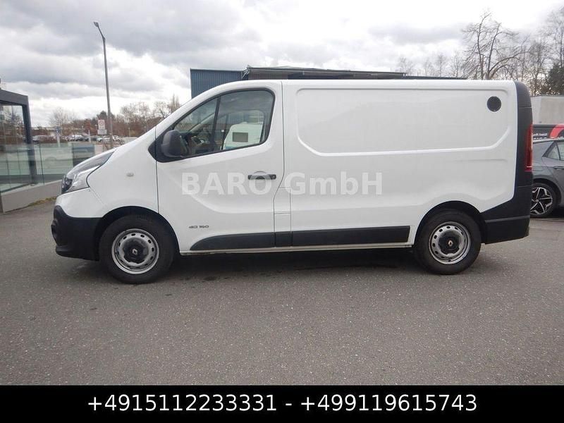 Gebraucht Renault Trafic Komfort 140 PS (102 kW) 2016 Weiß Van / Kleinbus