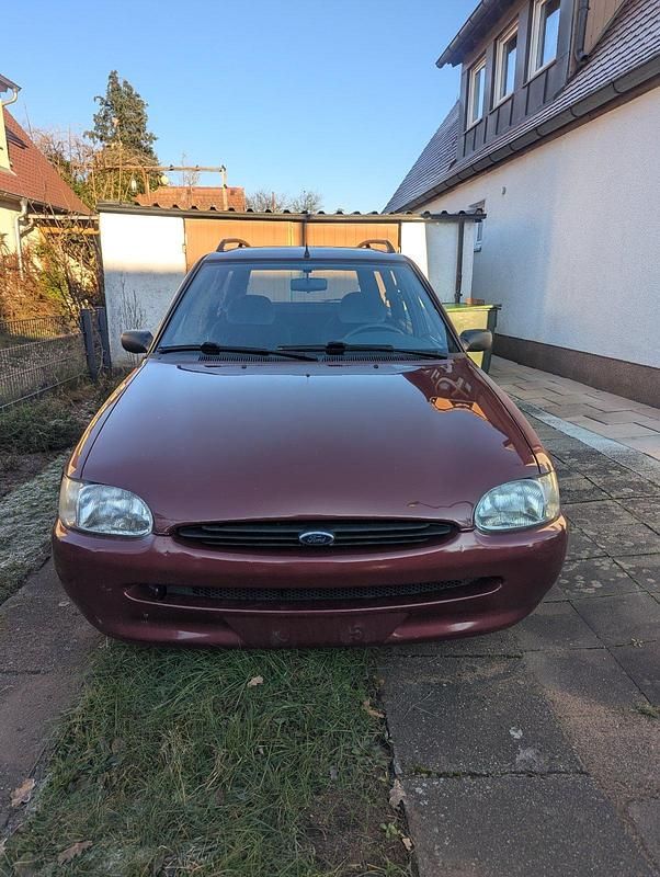 Second-hand Ford Escort 75 CP (55 kW) 1996 Roșu Break