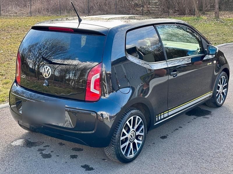 Gebraucht VW up! 60 PS (44 kW) 2016 Schwarz Kleinwagen