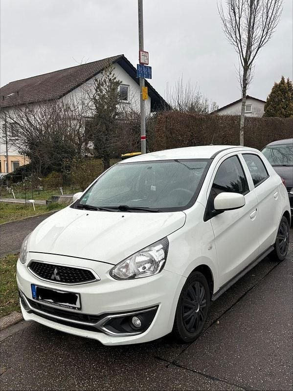 Weiß Gebraucht 2019 Mitsubishi Space Star Basis Kleinwagen | 5.300 € (Fairer Preis) - Bild 1/4
