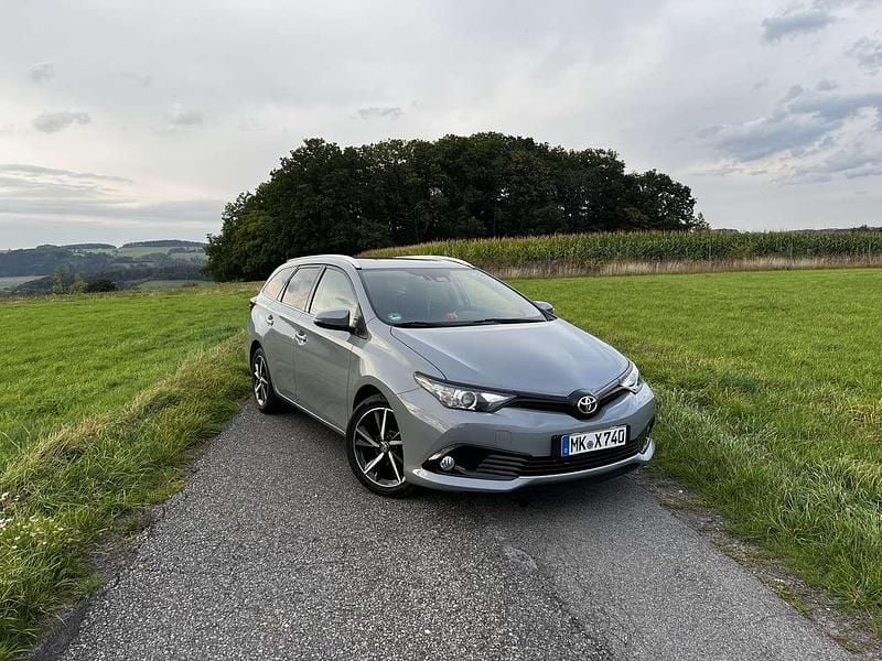 Gebraucht 2019 Toyota Auris Kombi | 11.900 € (Fairer Preis) - Bild 1/4