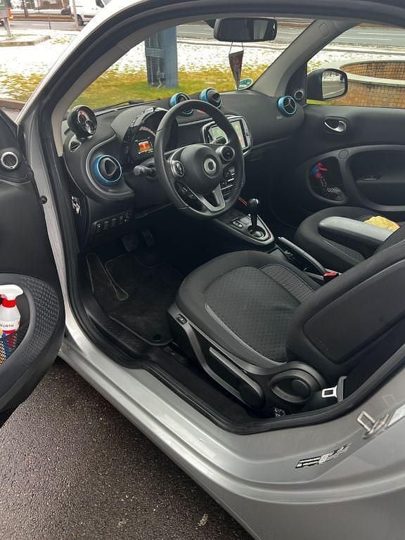 Gebraucht Smart ForTwo Electric Drive 60 kW (82 PS) 2021 Schwarz Coupé