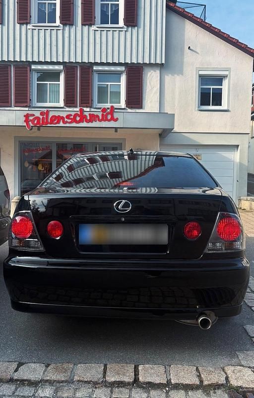 Gebraucht Lexus IS200 155 PS (114 kW) 2004 Schwarz Limousine