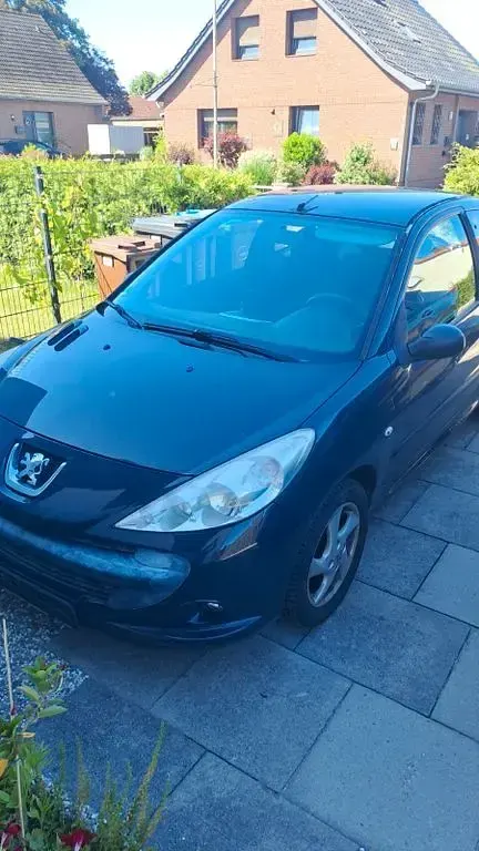 Gebraucht Peugeot 206 60 PS (44 kW) 2009 Blau Limousine