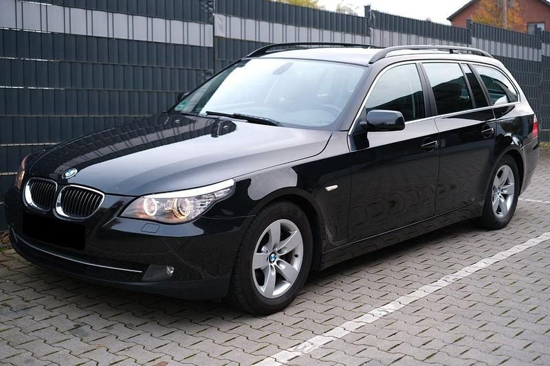 Schwarz Gebraucht 2008 BMW 525 Comfort Edition Kombi | 6.490 € (Fairer Preis) - Bild 1/4