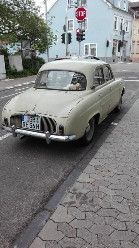 Beige Gebraucht 1956 Renault Dauphine Kleinwagen | 6.900 € - Bild 1/4