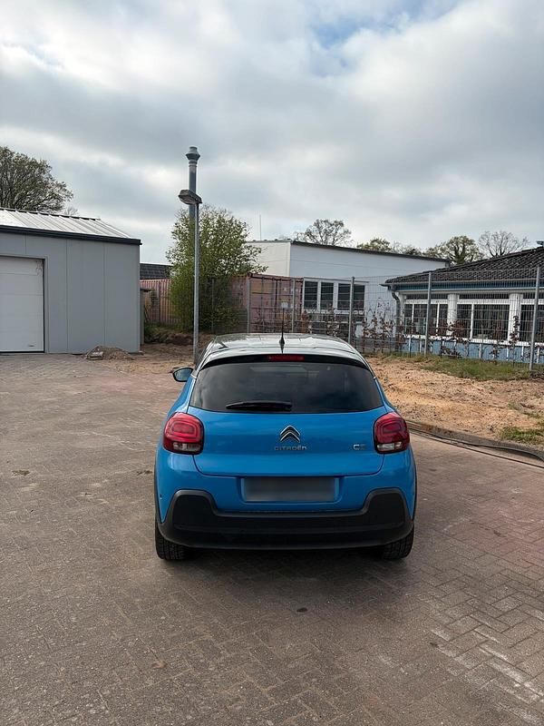 Gebraucht Citroën C3 Shine 82 PS (60 kW) 2018 Blau Kleinwagen