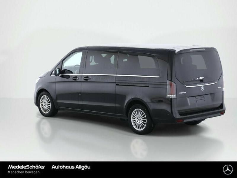 Gebraucht Mercedes E300 Avantgarde 237 PS (174 kW) 2025 Obsidianschwarz (metallic) Kombi