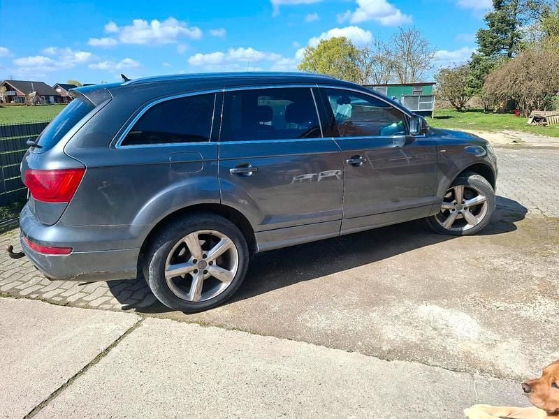 Gebraucht Audi Q7 245 PS (180 kW) 2012 Grau SUV