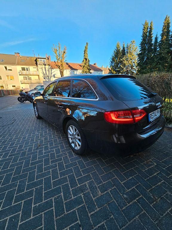 Gebraucht Audi A4 177 PS (130 kW) 2013 Braun Limousine