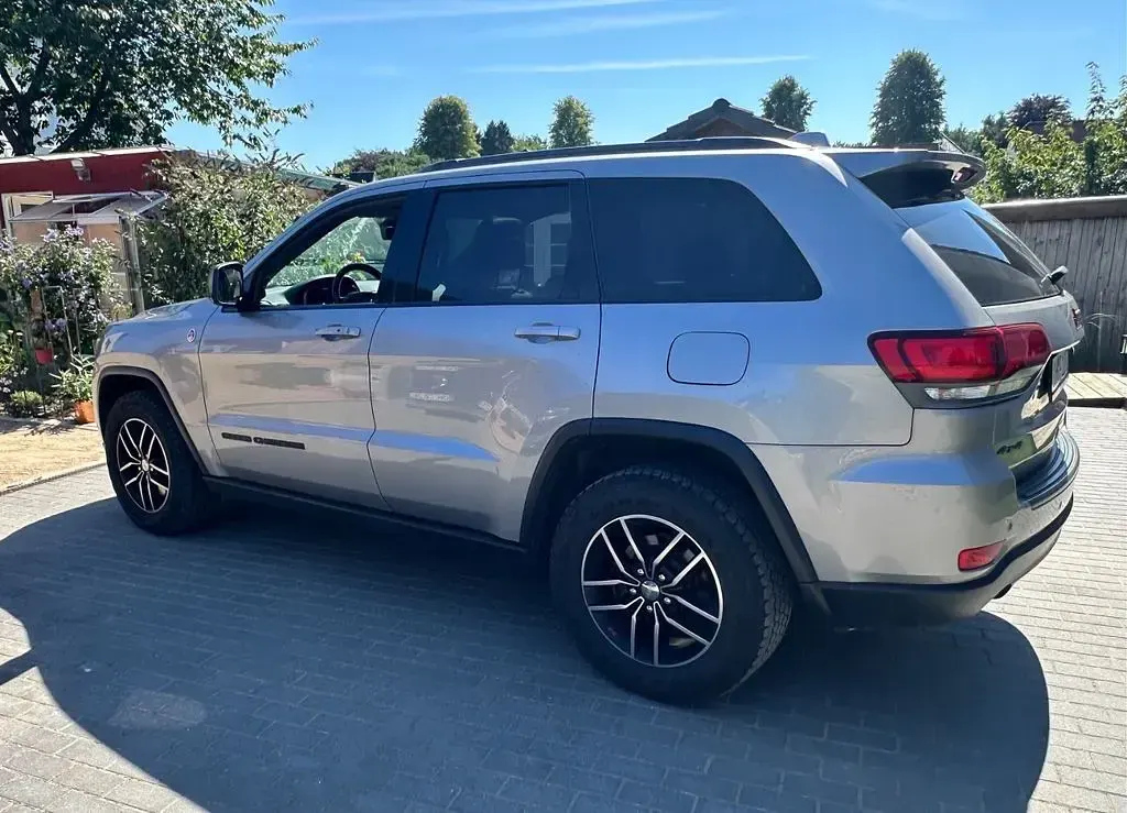 Gebraucht Jeep Grand Cherokee 250 PS (183 kW) 2018 Grau SUV