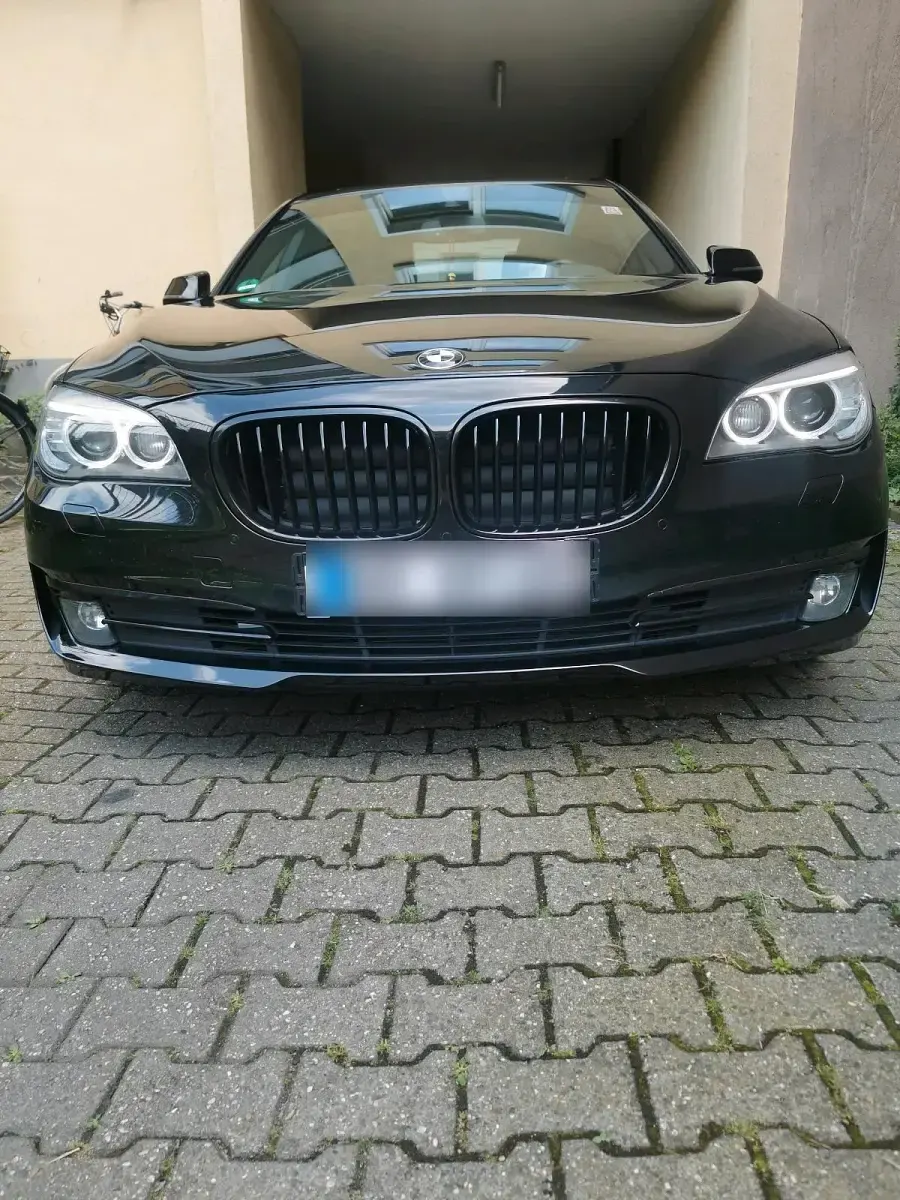 Gebraucht BMW 730 Shadowline 258 PS (189 kW) 2014 Schwarz Limousine