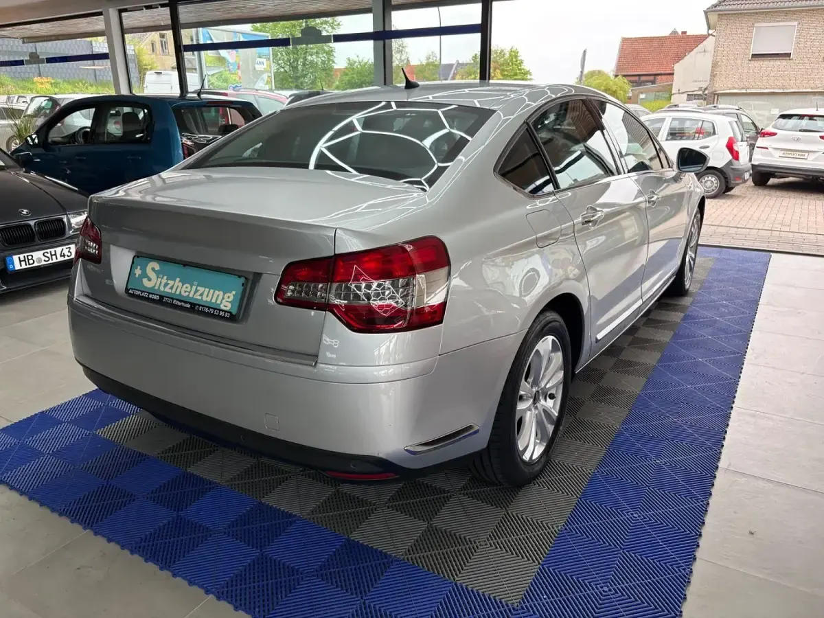 Gebraucht Citroën C5 Exclusive 156 PS (114 kW) 2011 Silber Limousine