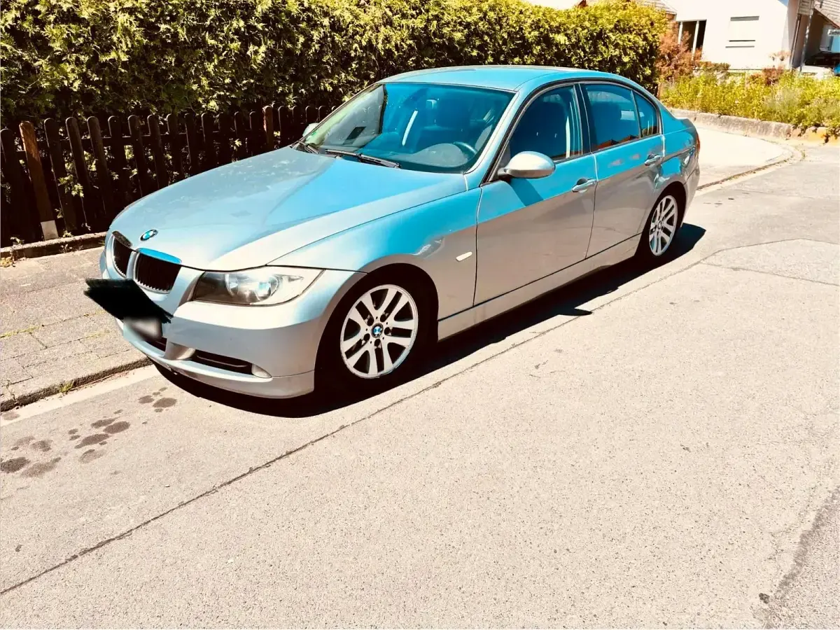 Gebraucht BMW 318 143 PS (105 kW) 2007 Grün Limousine