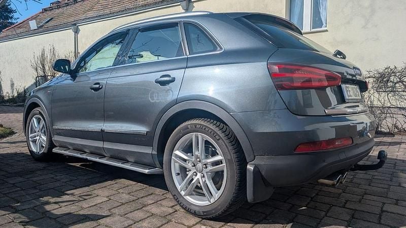 Gebraucht Audi Q3 S-Line 140 PS (102 kW) 2015 Grau SUV