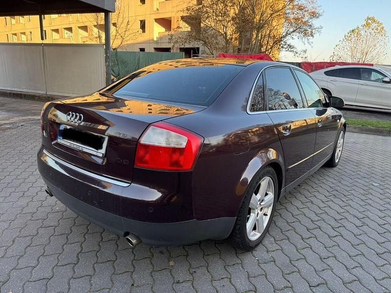 Gebraucht Audi A4 220 PS (161 kW) 2002 Rot Limousine