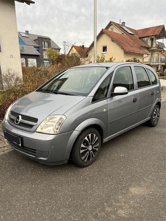 Blau Gebraucht 2004 Opel Meriva Van / Kleinbus | 1.100 € (Fairer Preis) - Bild 1/4