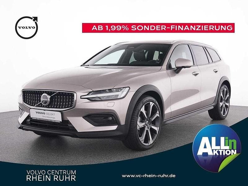 Gebraucht Volvo V60 CC Ultimate 197 PS (144 kW) 2024 Gold Kombi