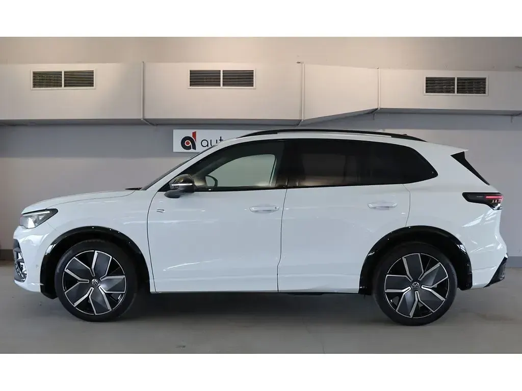 Gebraucht VW Tiguan R-line 150 PS (110 kW) 2025 Weiß SUV
