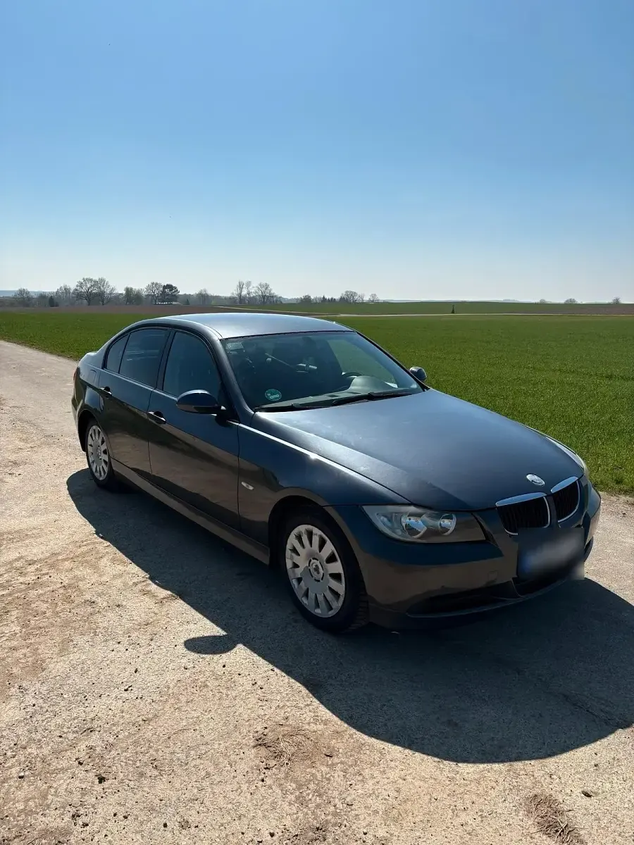 Second-hand BMW 320 150 CP (110 kW) 2005 Gri Berlinǎ