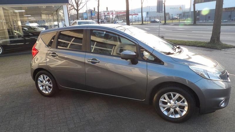 Gebraucht Nissan Note Acenta 80 PS (58 kW) 2015 Grau Kleinwagen