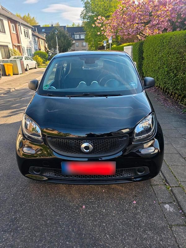 Second-hand Smart ForFour 71 CP (52 kW) 2015 Negru Hatchback