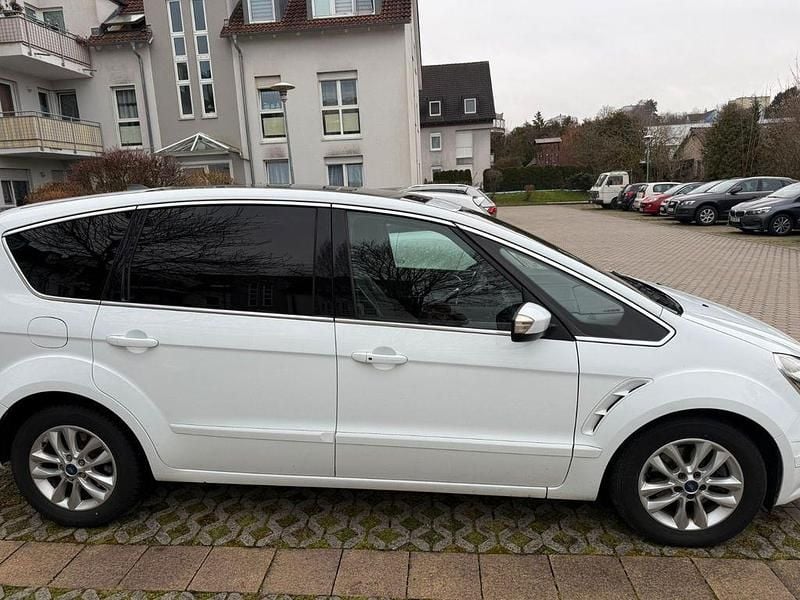 Gebraucht Ford S-MAX Titanium 200 PS (147 kW) 2013 Weiß Van / Kleinbus