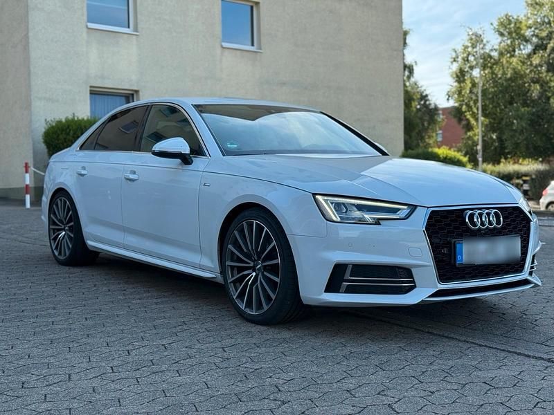 Weiß Gebraucht 2016 Audi A4 S-Line Limousine | 13.800 € - Bild 1/4