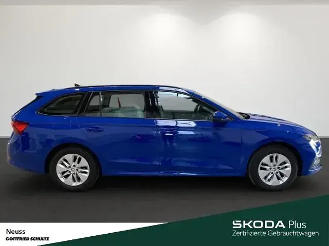 Gebraucht Skoda Octavia Ambition 116 PS (85 kW) 2023 Blau Kombi
