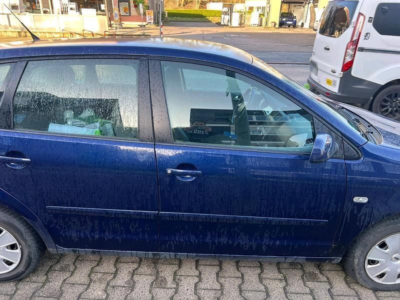 Gebraucht VW Polo Cricket 75 PS (55 kW) 2004 Blau Kleinwagen