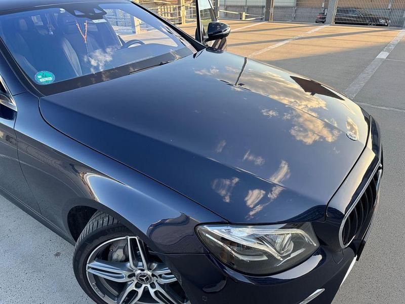 Gebraucht Mercedes E400 AMG line 340 PS (250 kW) 2018 Blau Limousine