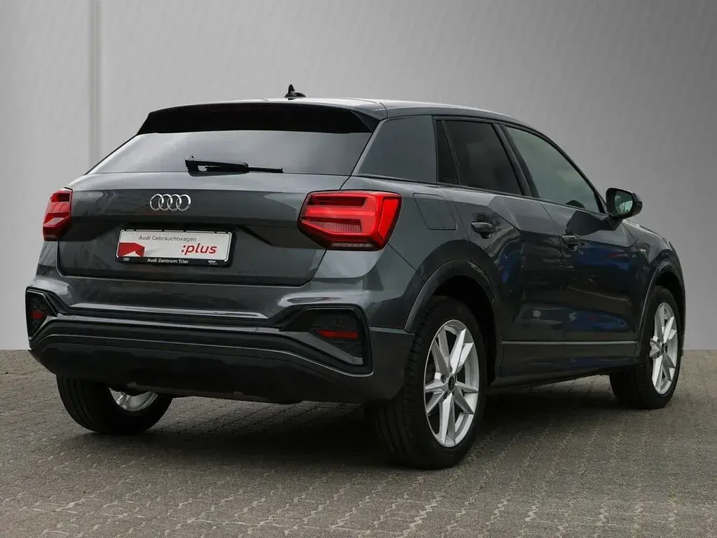 Gebraucht Audi Q2 S-Line 150 PS (110 kW) 2024 Daytonagrau perleffekt SUV