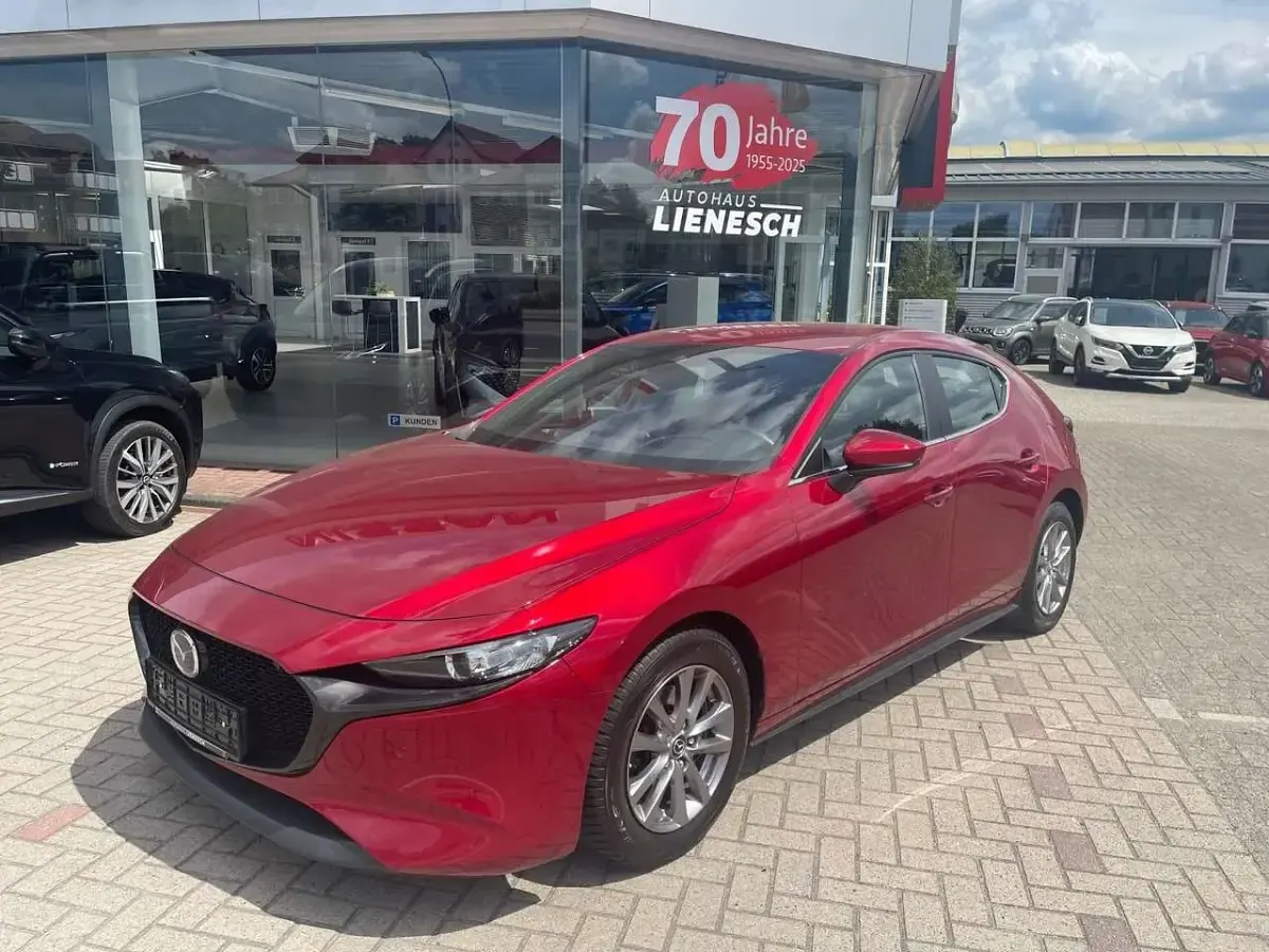 Gebraucht Mazda 3 Selection 122 PS (89 kW) 2019 Rot Limousine