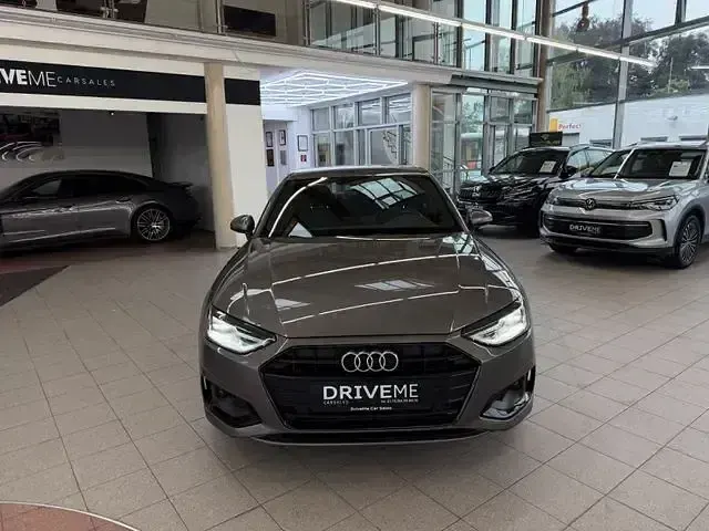 Gebraucht Audi A4 Advanced 204 PS (150 kW) 2021 Grau Limousine