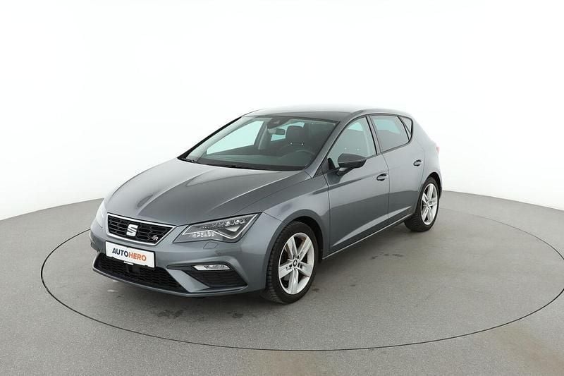Grau Gebraucht 2018 Seat Leon FR Limousine | 13.280 € (Fairer Preis) - Bild 1/3
