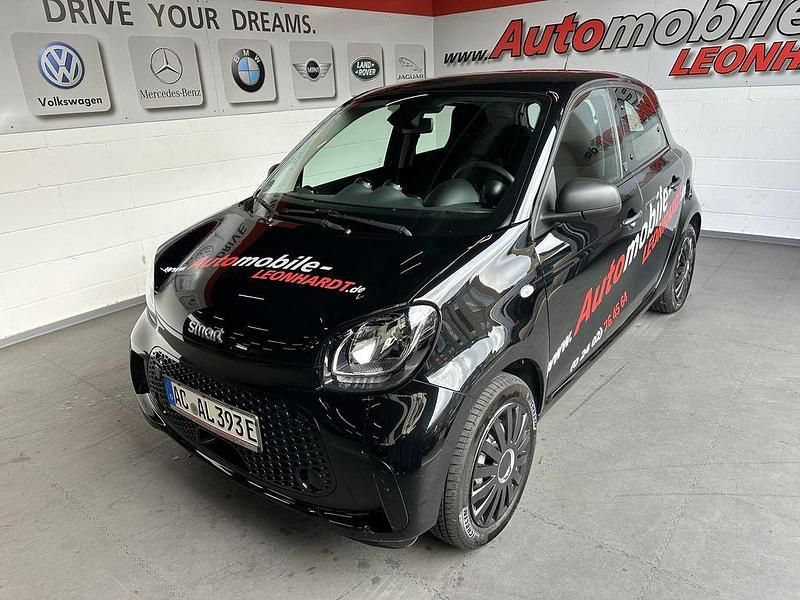 Schwarz Gebraucht 2022 Smart ForFour Electric Drive Limousine | 8.990 € (Fairer Preis) - Bild 1/4