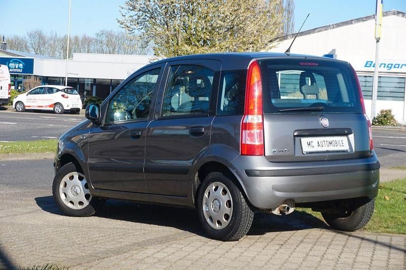Gebraucht Fiat Panda 69 PS (50 kW) 2012 Grau Kleinwagen