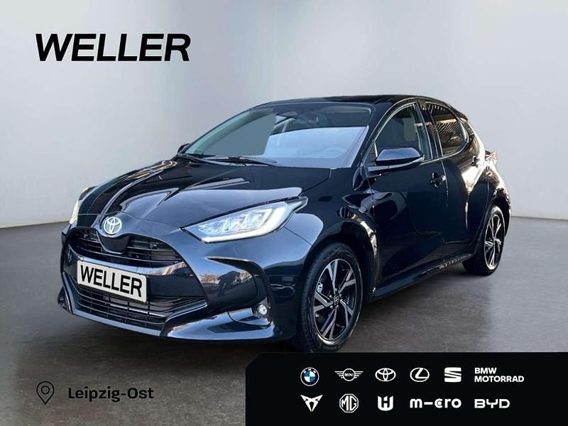 Schwarz Neu 2025 Toyota Yaris Hybrid Kleinwagen | 23.990 € (Guter Preis) - Bild 1/3