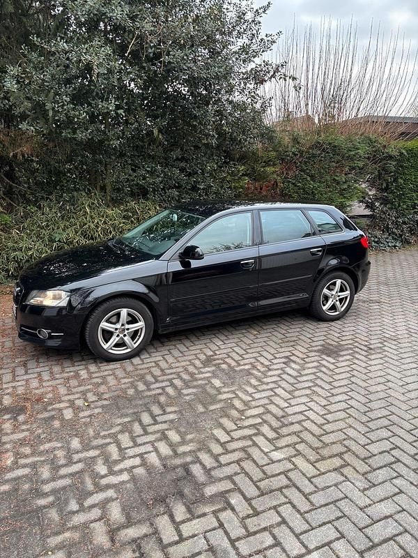 Gebraucht Audi A3 140 PS (102 kW) 2011 Schwarz Kleinwagen