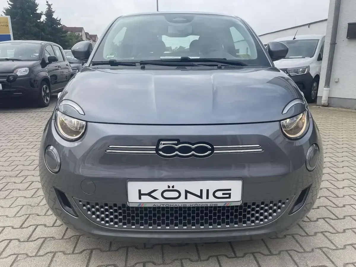 Gebraucht Fiat 500e 86 kW (118 PS) 2023 Grau Limousine
