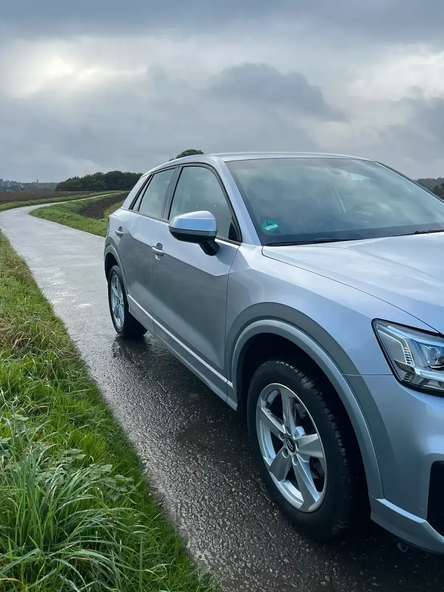 Usata Audi Q2 150 CV (110 kW) 2019 Argento SUV